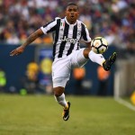 douglas costa