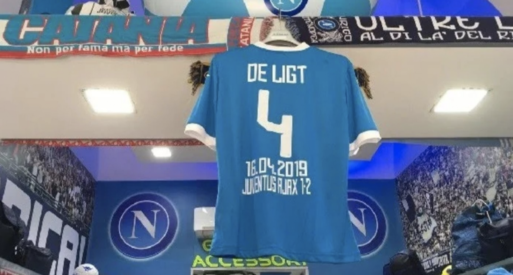 Maglia azzurra di De Ligt