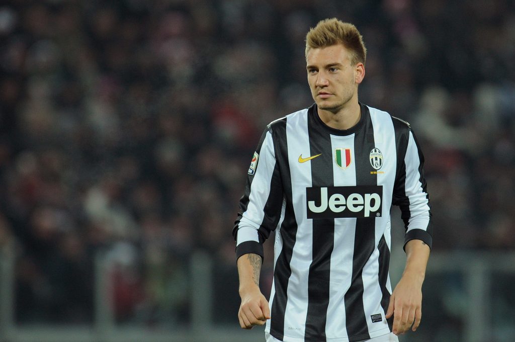 Bendtner con la maglia della Juve