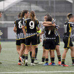 La formazione della Juve women u17 che esulta