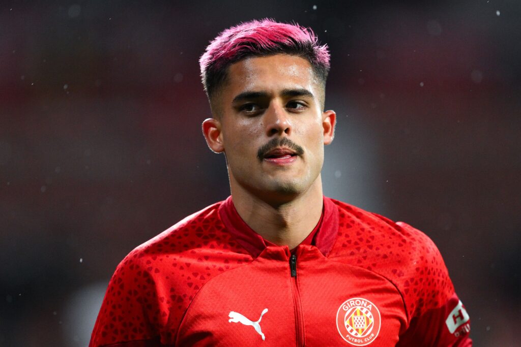 Yan Couto con la maglia del Girona