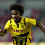 L'attaccante del Borussia Dortmund Karim Adeyemi