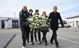 Corona fiori Ale e Ricky